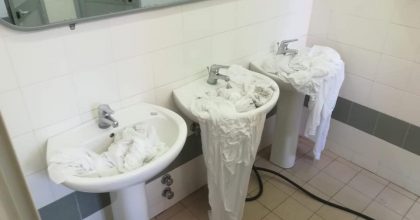 Torino, tifosi Ajax rimpatriati si vendicano