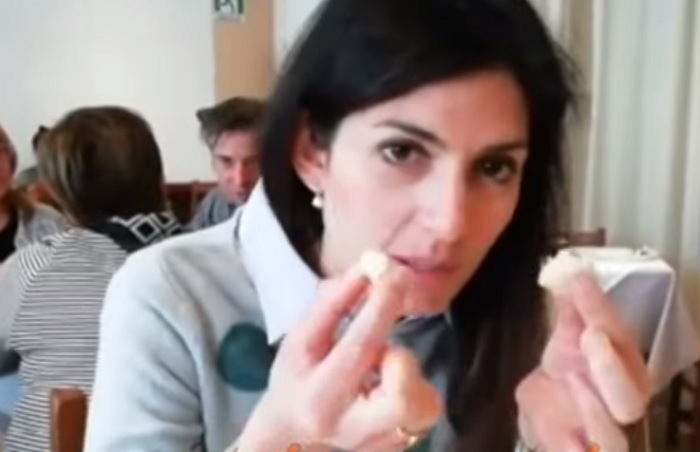 virginia raggi molliche pane