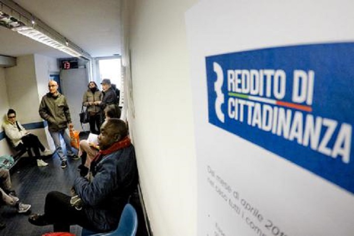 Reddito di cittadinanza: 78mila domande a Napoli 78.000, più di tutta la Lombardia