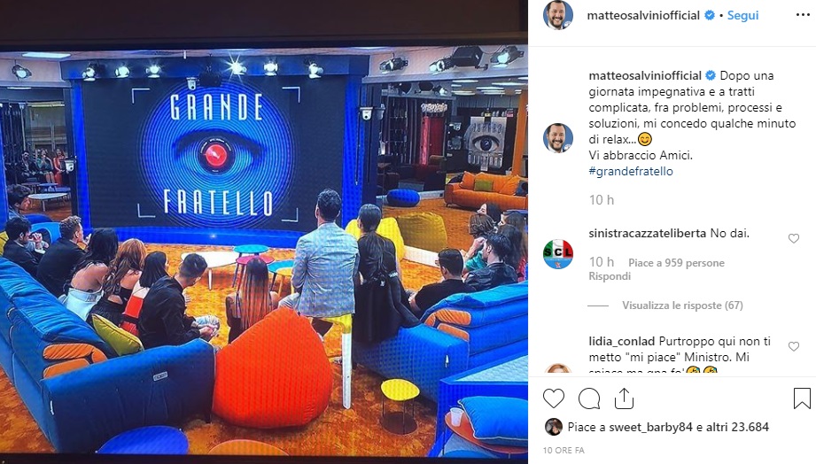 Matteo Salvini, cronaca di una serata sui social: da Notre-Dame al Grande Fratello