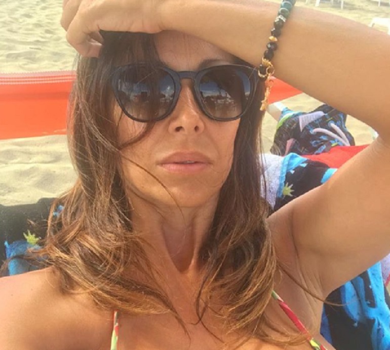 Sara Varone racconta: "Anche io ho avuto un fidanzato fantasma. Le due manager di Pamela Prati..."