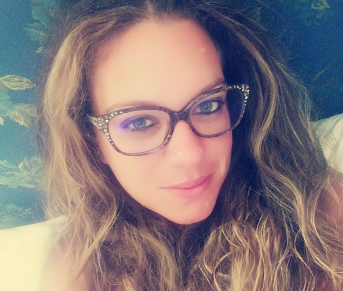 L'Aquila, scontro frontale mentre va al lavoro: giovane mamma di 2 figli muore sul colpo