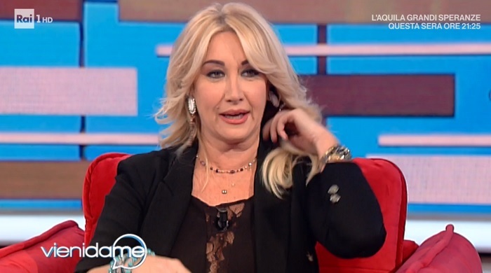 Simona Tagli: "Sono casta da 10 anni, vi spiego perché"