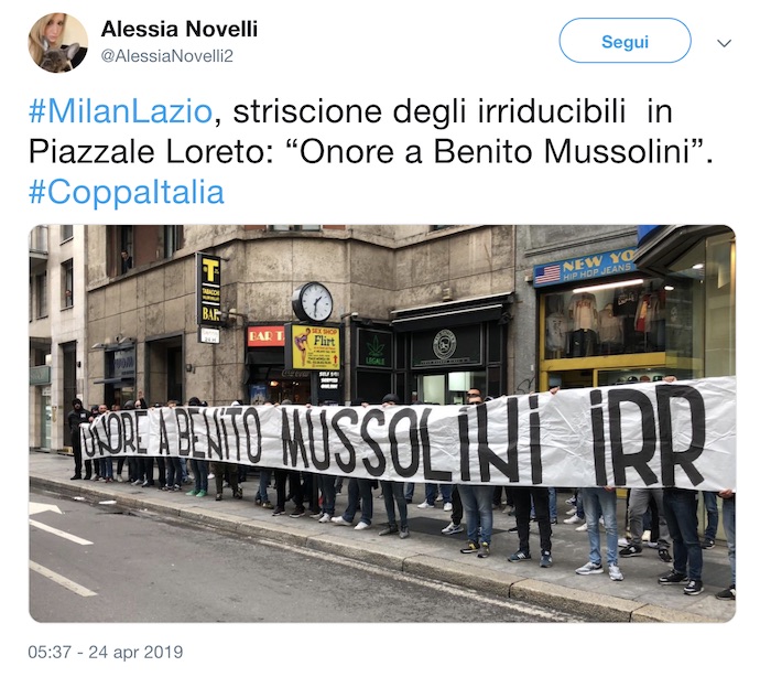 Milano, striscione degli ultrà Lazio vicino Piazzale Loreto: "Onore a Mussolini"