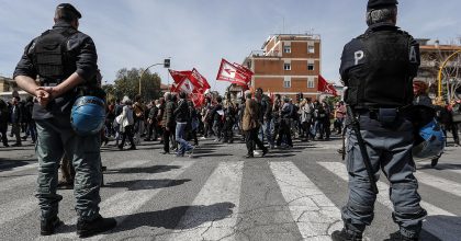 Torre Maura. Antifascisti da una parte, Casapound dall'altra3