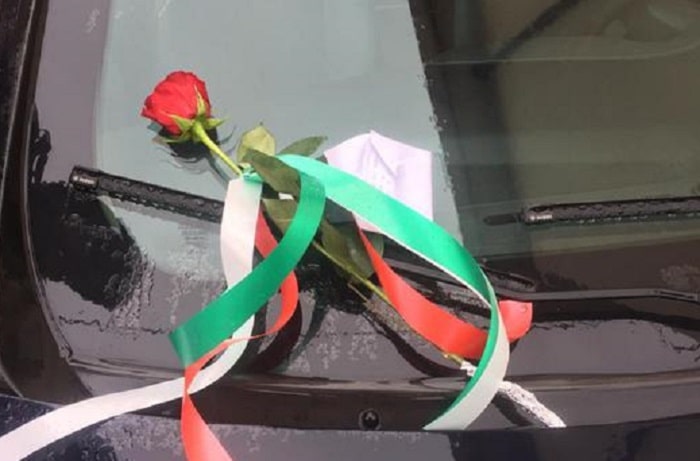 Vibo Valentia: una rosa e un biglietto sulla gazzella per ringraziare i carabinieri