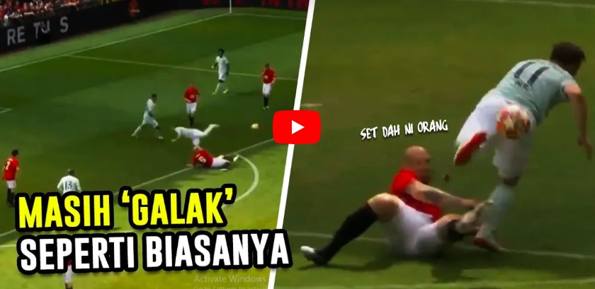 Jaap Stam non scherza mai, che entrate in scivolata nel match tra vecchie glorie VIDEO