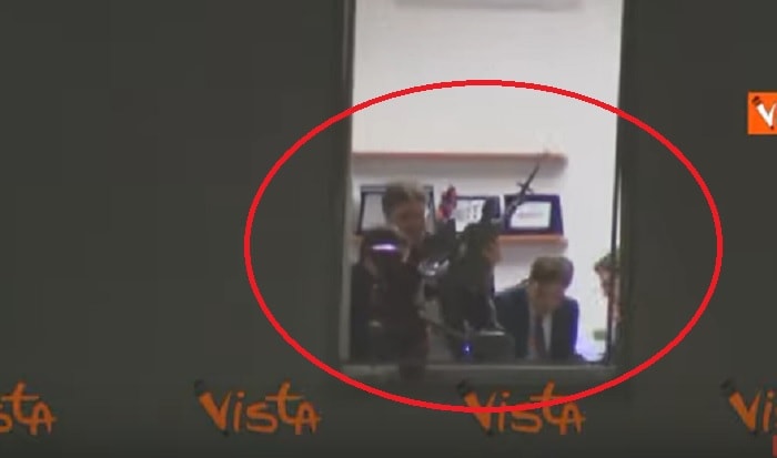 Alberto da Giussano, il ritorno in casa Lega: Giorgetti e Morisi lo espongono a via Bellerio VIDEO