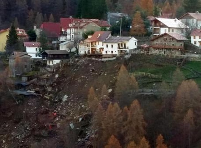 Briga Alta: 39 abitanti, votano in 28. Due nulle, 6 bianche e 10 preferenze a testa. Ballottaggio