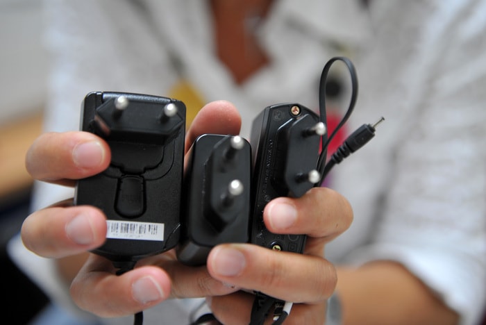 Smartphone, hai ansia da batteria scarica: sei Survivor, Booster o Borrower?