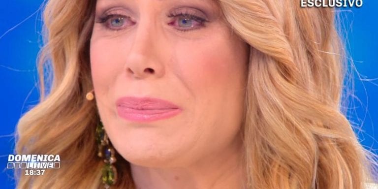 Paola Caruso: "Con la mia madre biologica ci sentiamo almeno 3 volte al giorno"