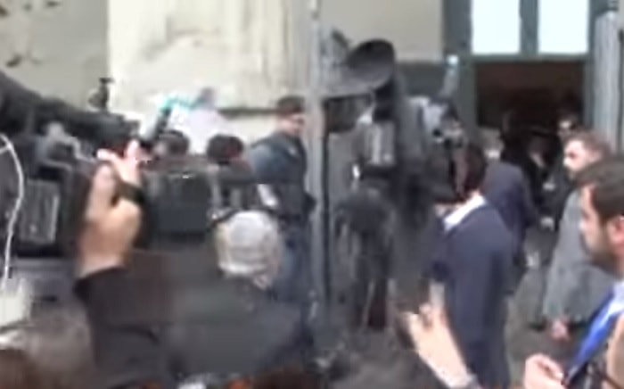 ncc contesta insegue di maio