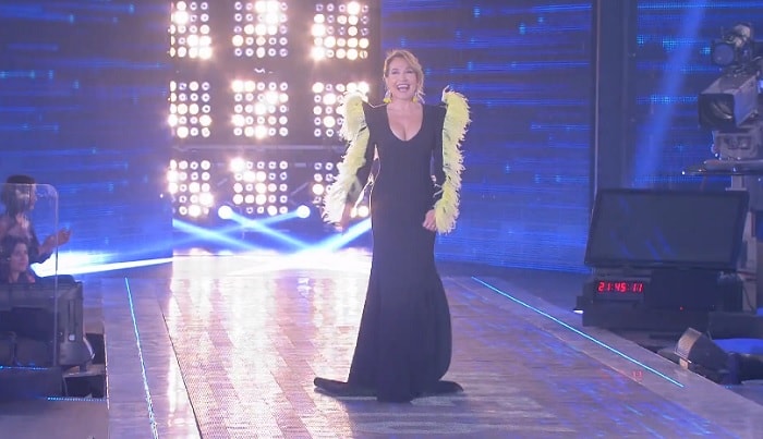 Grande Fratello, appello di Aidaa a Barbara D'Urso: "Basta piume di struzzo"