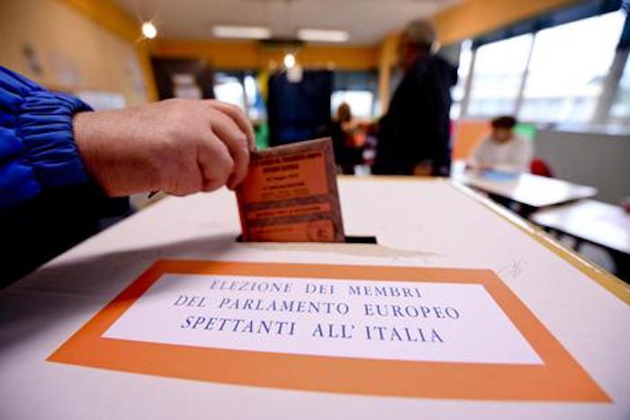 Europee 2019 Campania: M5s primo partito, ma Lega vola seconda. Era al 2,89%