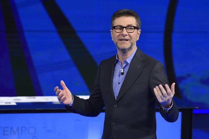 Fabio Fazio pre licenziato: chiude oggi Che Fuori Tempo che fa. Tanto bussò Salvini che...