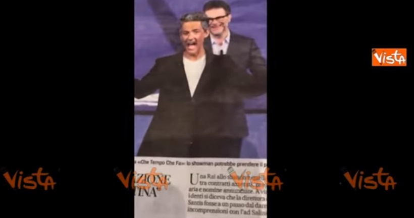 Rai, Fiorello scherza sui compensi: "17mila euro per 2 minuti sono pochi". Poi attacca Repubblica e Stampa VIDEO