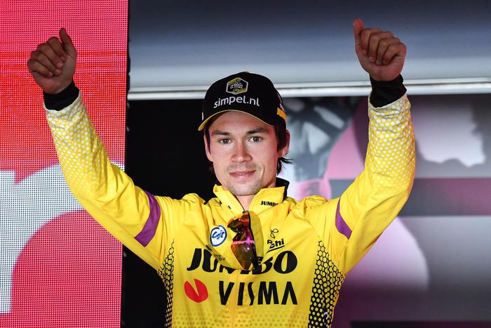 Giro d'Italia, Roglic domina la crono ma Nibali c’è. Conti conserva la maglia rosa