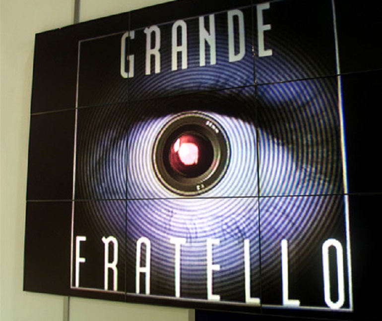 Grande Fratello, Michael Terlizzi bullizzato? Il padre: "Lui ha sofferto e voi..." (foto Ansa)