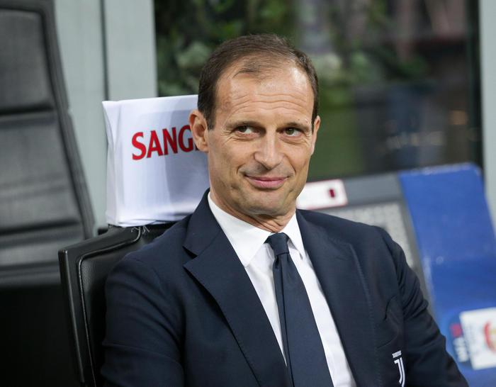 Juventus, Allegri: ecco cosa chiede per restare. Aumento di stipendio e acquisti importanti