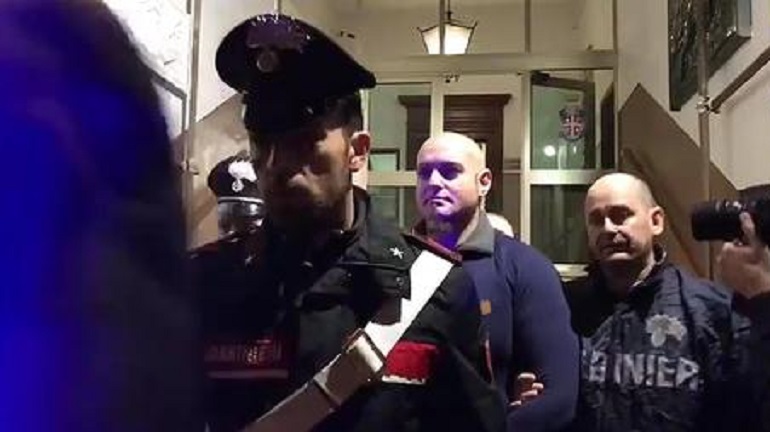 Macerata, condannato per spaccio (con espulsione) uno dei nigeriani feriti da Luca Traini (foto Ansa)