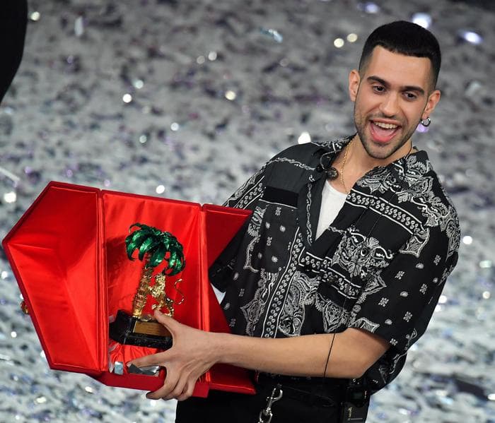 Enrico Ruggeri: "Uno come Mahmood oggi guadagna meno della mia baby-sitter". Sicuro?