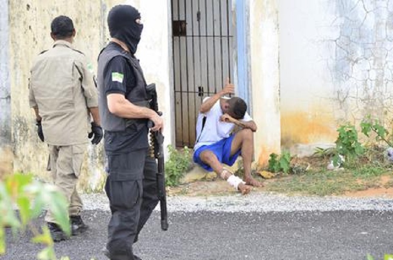 Brasile, rissa tra detenuti nel carcere di Manaus: almeno 15 morti (foto Ansa)
