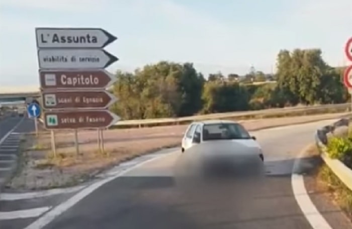 monopoli automobilsita contromano