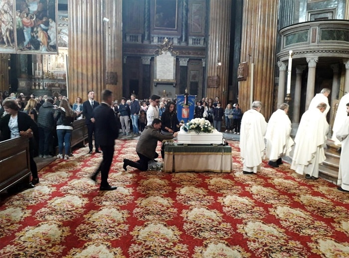 Novara, i funerali del piccolo Leonardo2