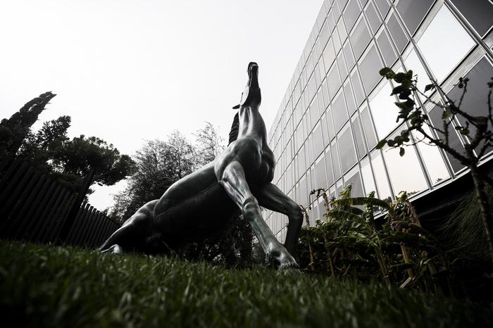 Rai. 100 giornalisti idonei dal 2015 fanno causa contro il passaggio del canale in inglese a RaiCom