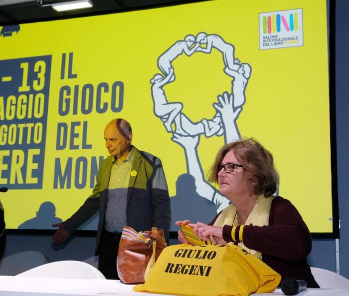 Giulio Regeni, la madre contro Roberto Vecchioni: "Non ci servono le canzoni di un settantenne"