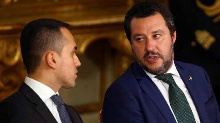 Salvini e Di Maio, due irresponsabili distributori di un benessere che non c'è