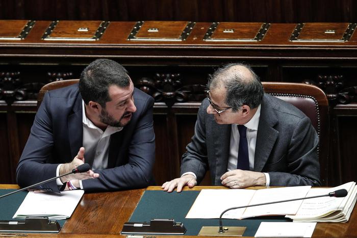 Condono tombale, Salvini ci rifà: il 20% fino a 100mila euro non dichiarati