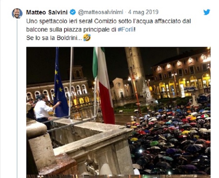 Forlì, Salvini parla dal balcone di Mussolini VIDEO. Non accadeva dal 1945