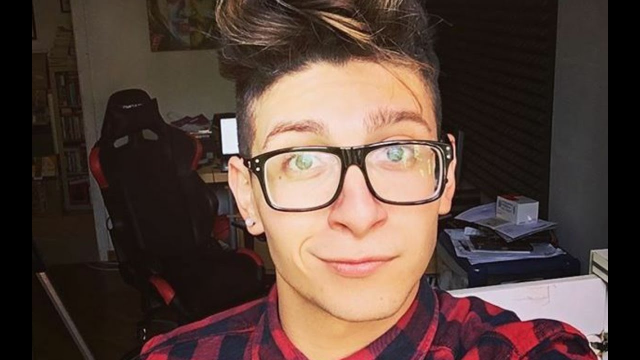 YouTuber St3pNy nei guai col Fisco: "In 5 anni evaso 1 mln €". Anche agli influencer serve partita Iva