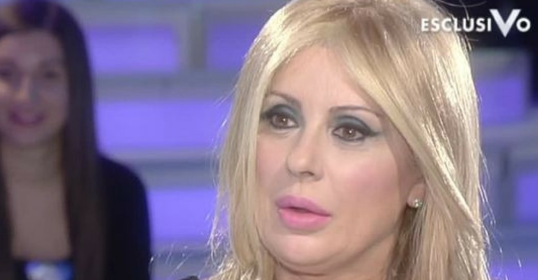 Verissimo, Tina Cipollari: "Ecco cosa combina Gemma Galgani quando non è inquadrata"