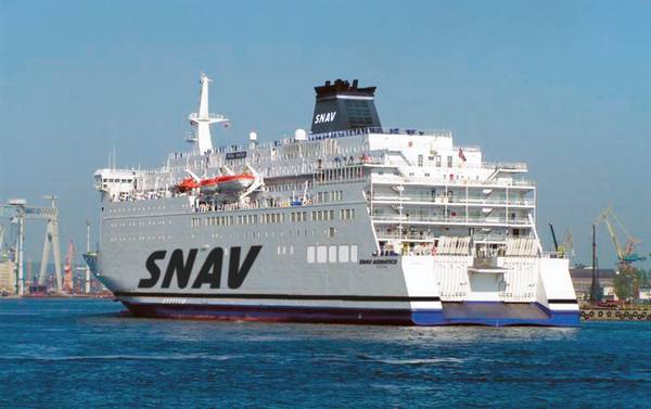 Traghetto in avaria nel Mar Adriatico, al largo della Croazia. "Siamo da 7 ore in balia del mare"