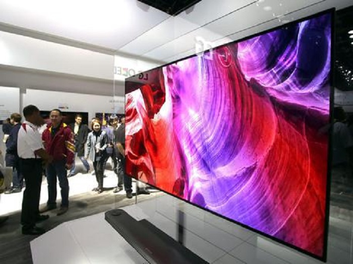 LG, vendite schermi tv OLED in calo, quello di Samsung conquista il mercato