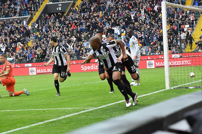 Colpo salvezza dell'Udinese, 3-2 alla Spal con uno scatenato Okaka