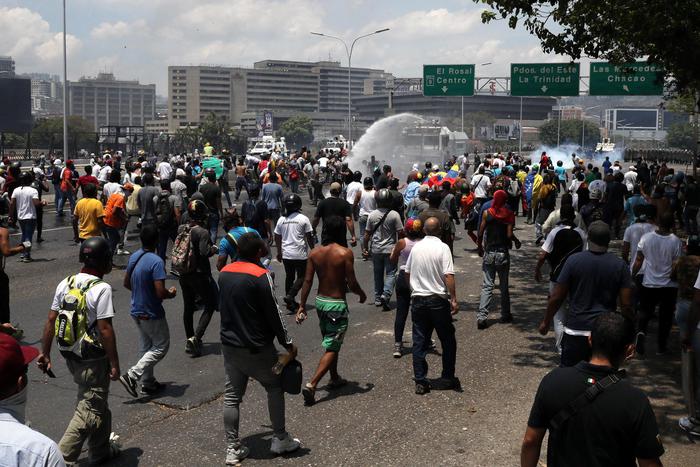 Venezuela, la Russia avverte gli Usa: "Ingerenza avrebbe conseguenze gravi"