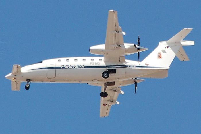 Voli di Stato, non solo Salvini: il record della ministra M5S Trenta. La denuncia del Pd Anzaldi