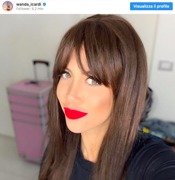 Wanda Nara, foto nuovo look: "Bionde attraggono ma le more fanno..."