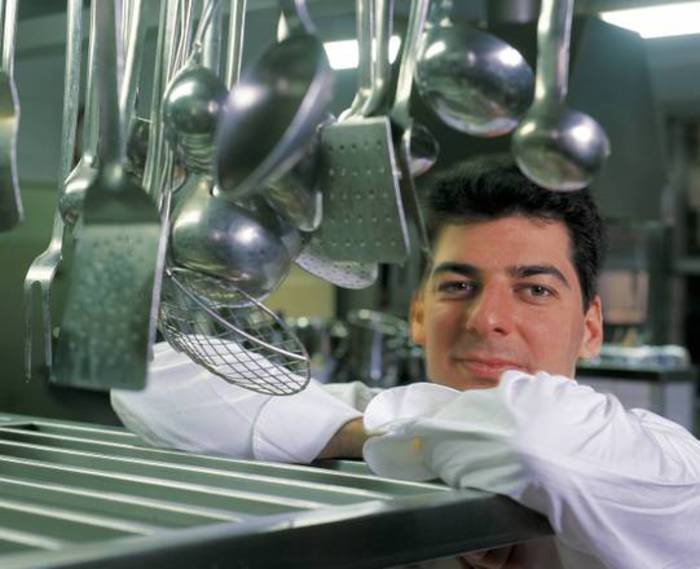 Chef stellati, chi sono i più ricchi del reame? 1° la Famiglia Alajmo, 2° Carlo Cracco, 3° Enrico Bartolini...