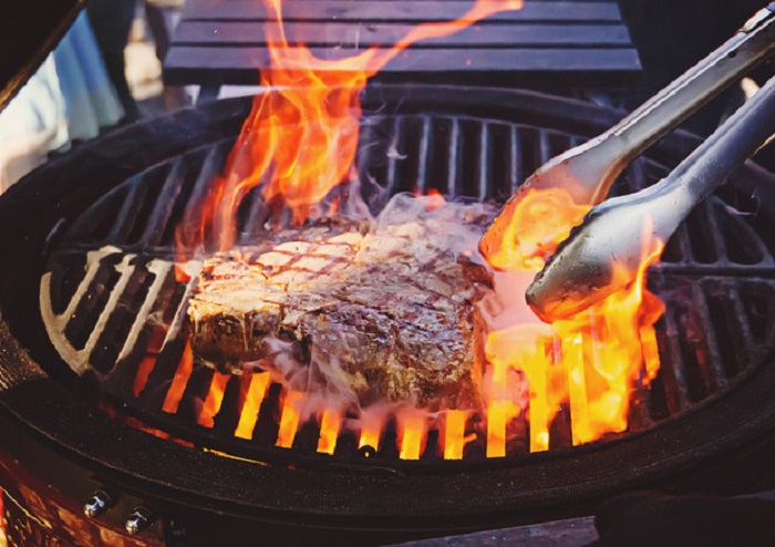 Barbecue, rischio tumori: ecco come fare grigliate più salutari