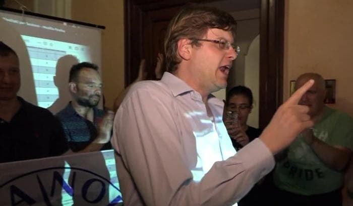 Casalmaggiore: il discorso del sindaco Filippo Bongiovanni e quel "feccia" ripetuto alla Sgarbi VIDEO