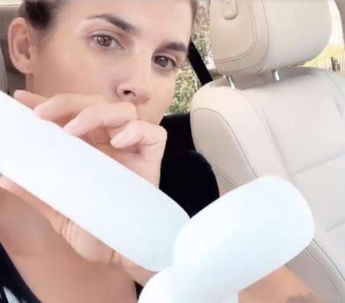 Elisabetta Canalis sconvolge i fan: "Ecco i palloncini che hanno regalato a mia figlia"