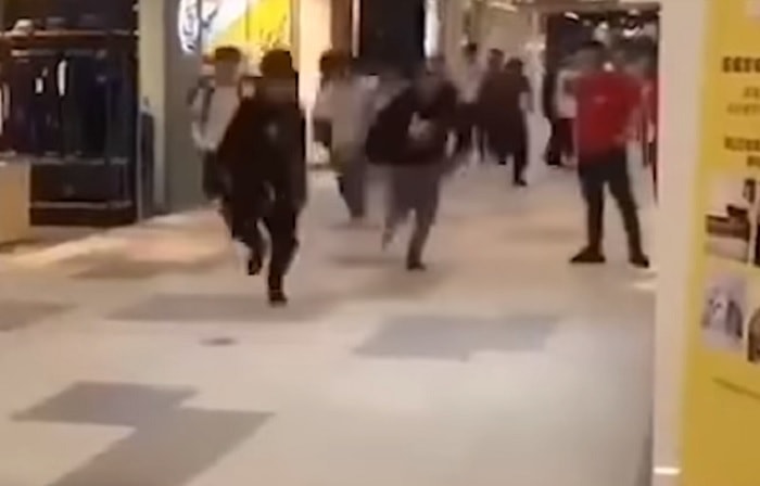 cina la folle corsa alla maglietta