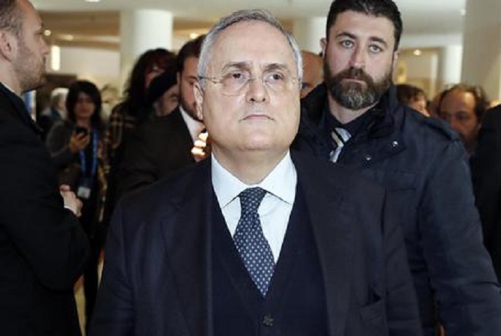 Alitalia, Claudio Lotito formalizza un'offerta di acquisto (foto Ansa)