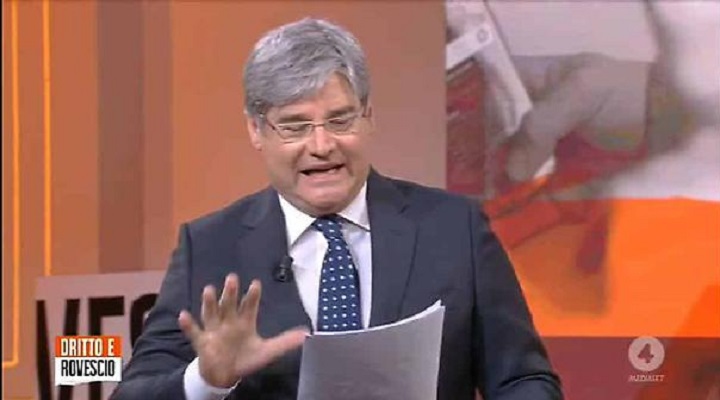 Dritto e Rovescio, un uomo si alza tra il pubblico: "Del Debbio mi è apparso in una visione"