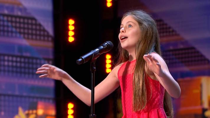 America's Got Talent. Emanne Beasha, 10 anni, canta Nessun Dorma e incanta tutti