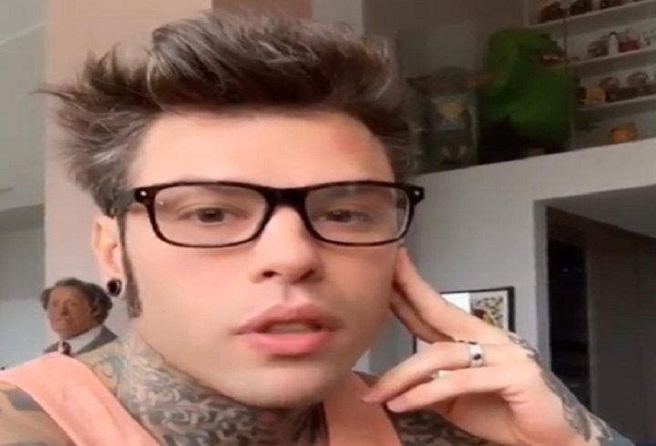 Fedez: "Mi hanno riscontrato una piccola anomalia. Credetemi... i soldi non sono tutto" (foto Instagram)